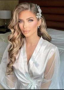 شینیون باز برای میکاپ عروس در قزوین